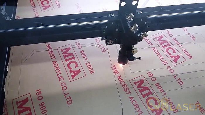 Cách cắt mica bằng máy Laser