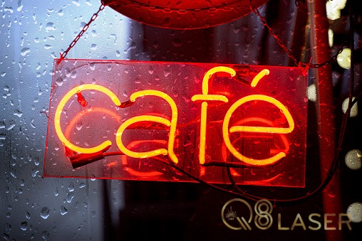 Bảng hiệu neon nổi bật cho quán cafe