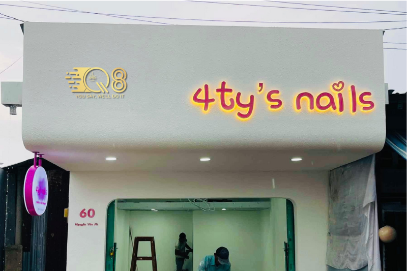 Biển hiệu quận Tân Bình độc đáo