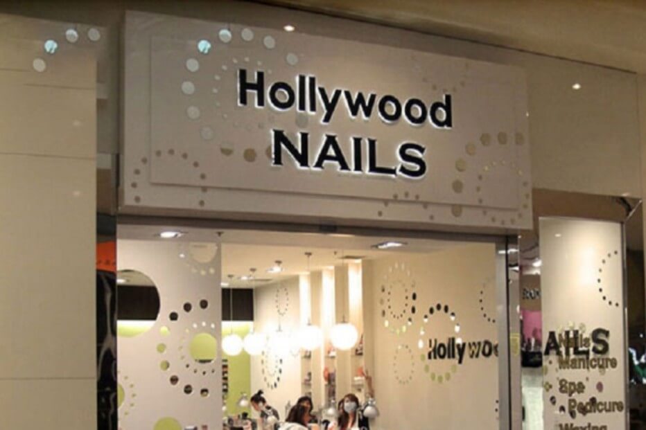 Cách đặt tên cho tiệm nail nối mi bằng tiếng Anh