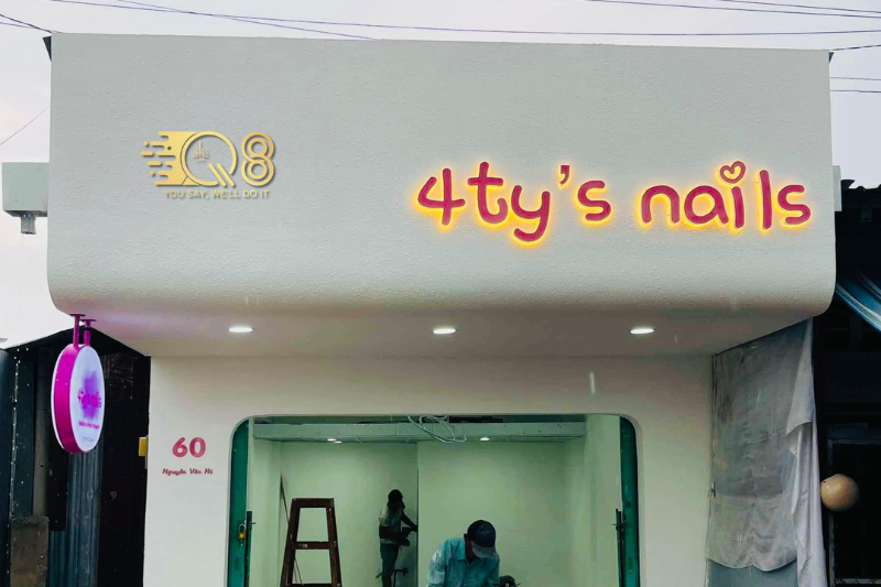 Chọn tên tích cực và tránh ngữ nghĩa tiêu cực