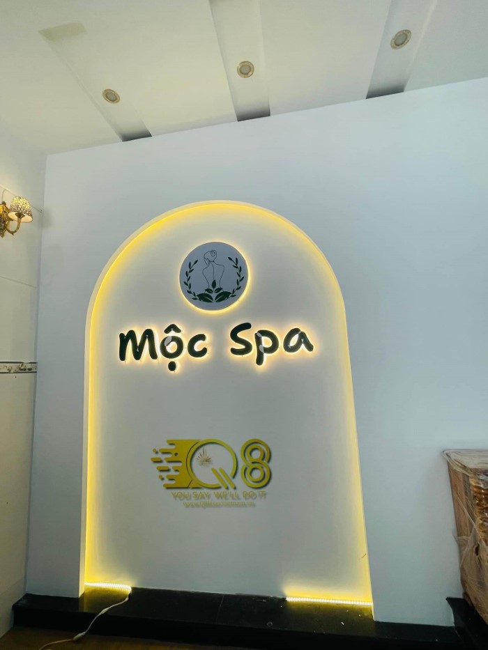 mẫu bảng hiệu spa vách ngăn 