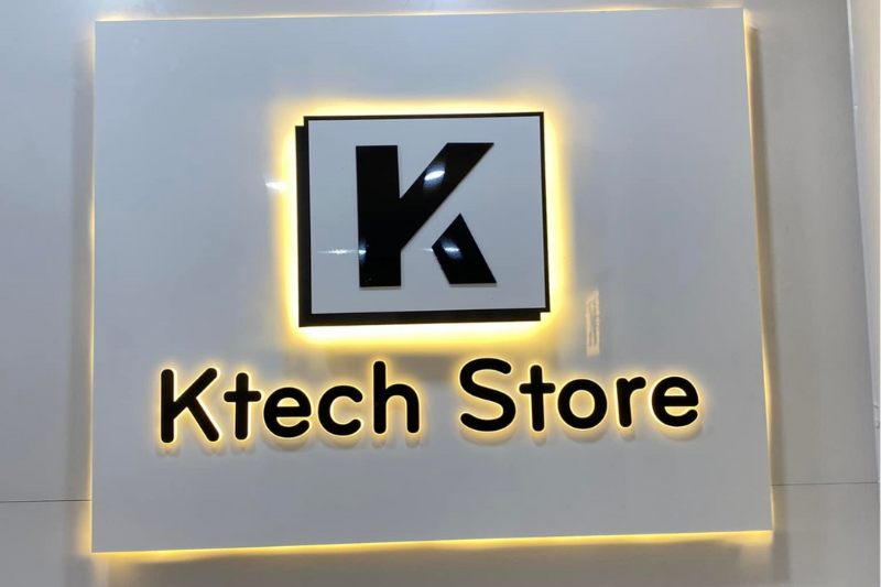 Vách logo bằng mica