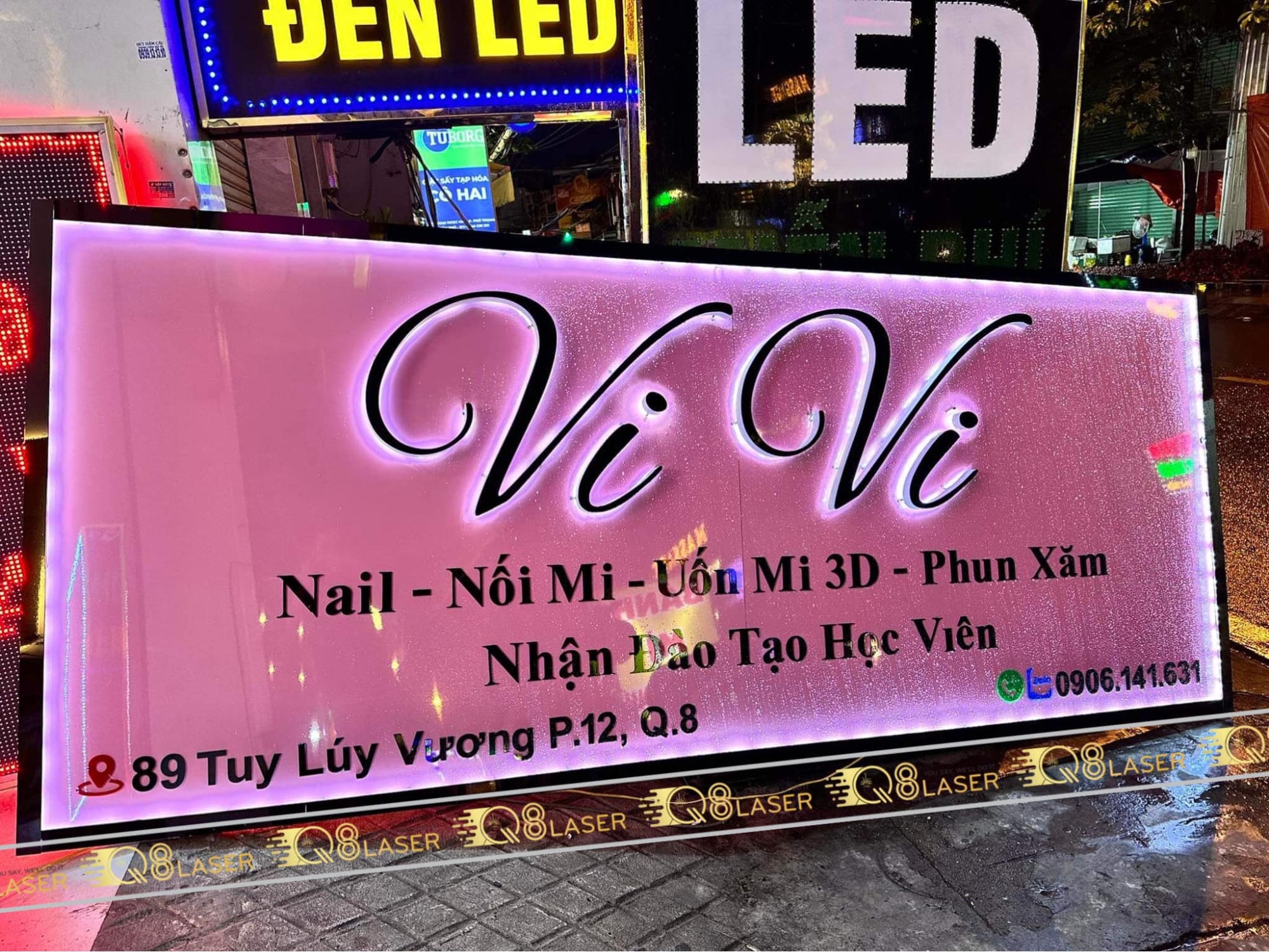 Bảng hiệu màu hồng gỗ - Bảng hiệu màu hồng