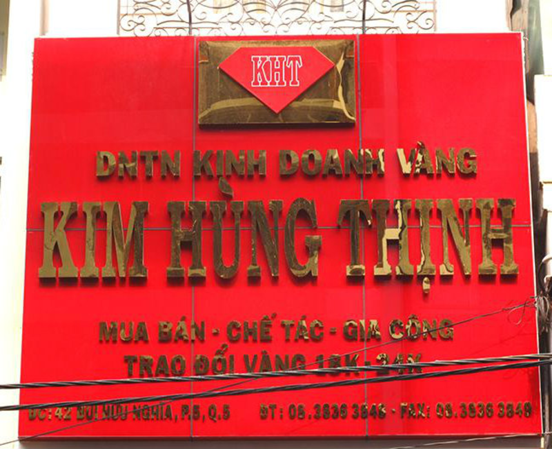 Bảng hiệu tiệm vàng phong cách cổ điển