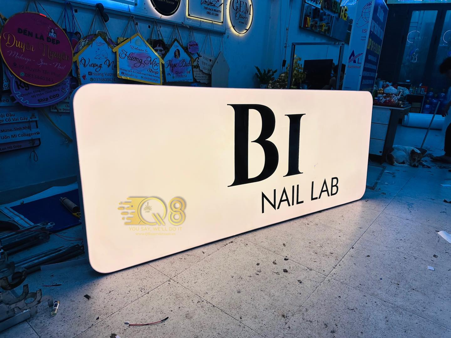Bảng vẫy đèn led nail