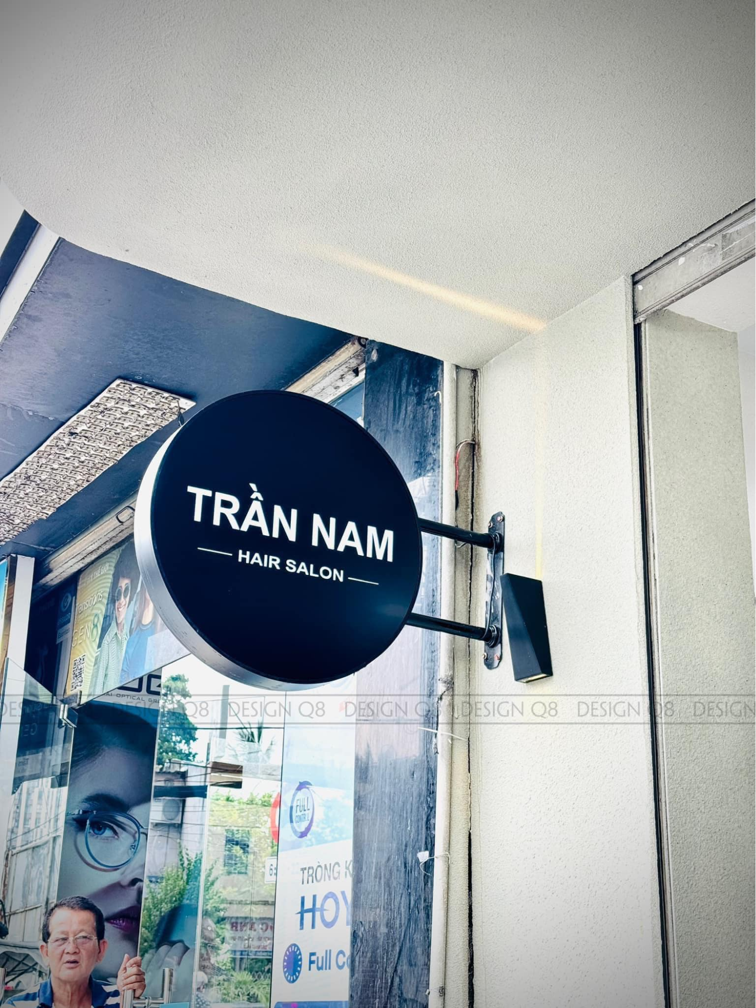 Biển vẫy quảng cáo tiệm làm tóc