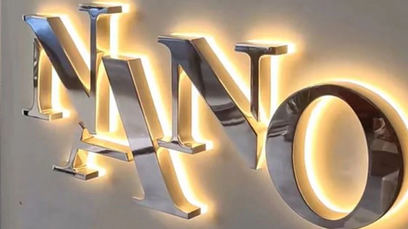 Chữ nổi inox dạ đèn