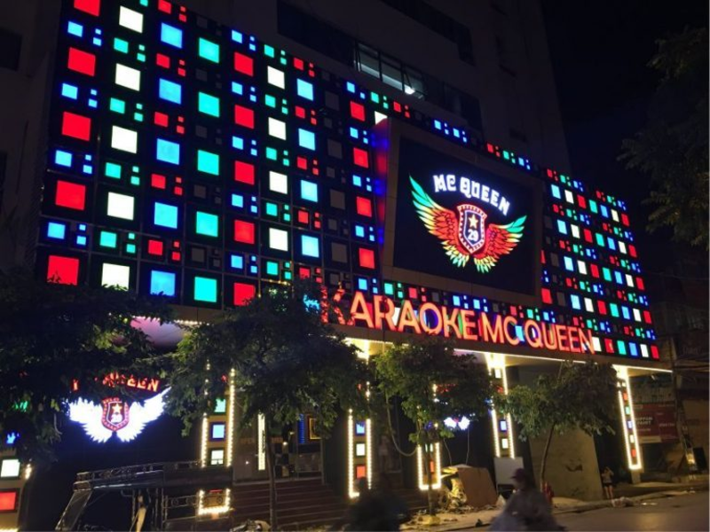 Kinh nghiệm và lưu ý khi chọn bảng hiệu karaoke