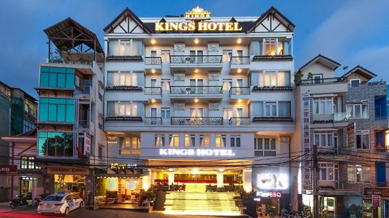 Kinh nghiệm và lưu ý khi chọn bảng hiệu khách sạn