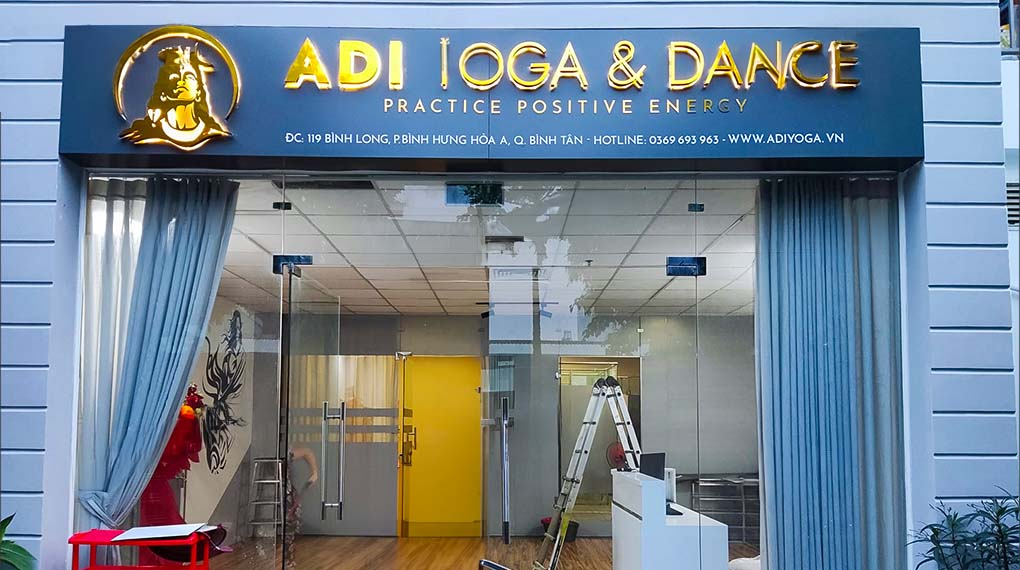 Ưu điểm Của Bảng hiệu yoga Cho Doanh Nghiệp