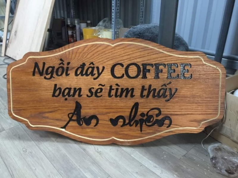 Bảng hiệu gỗ vintage cho tiệm bánh – trà sữa