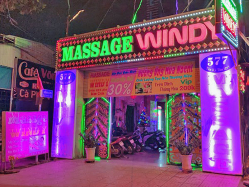 Bảng hiệu massage bằng alu