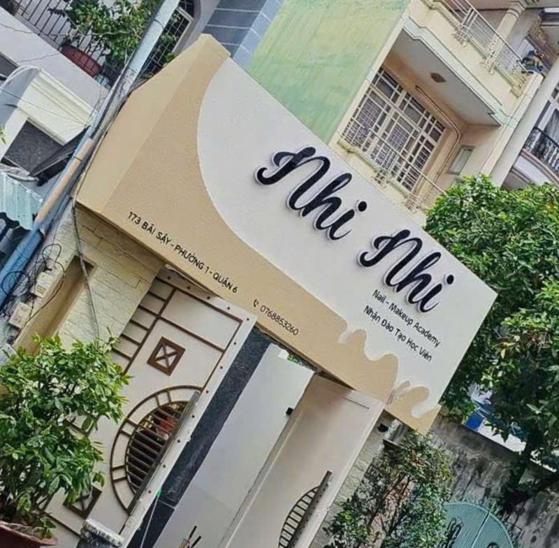 Bảng hiệu nail tiết kiệm – Hiflex, decal dán