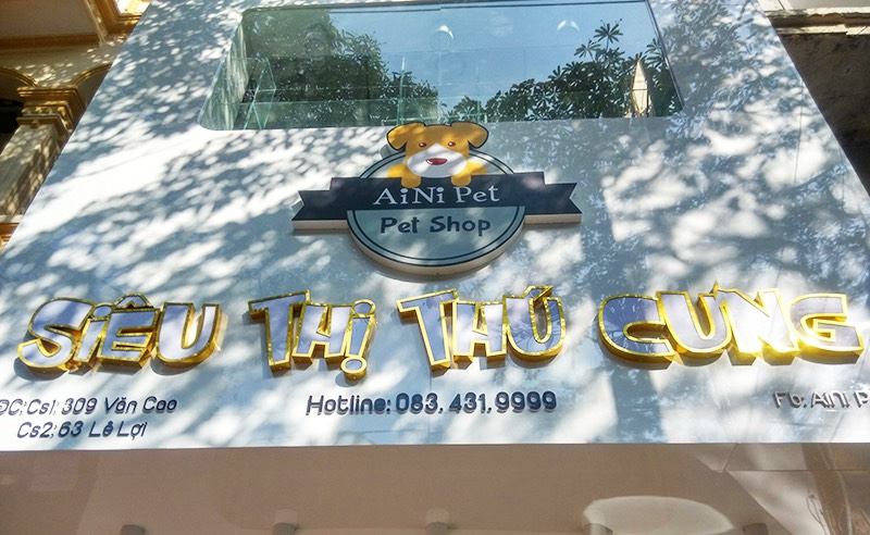 Bảng hiệu pet shop bằng gỗ