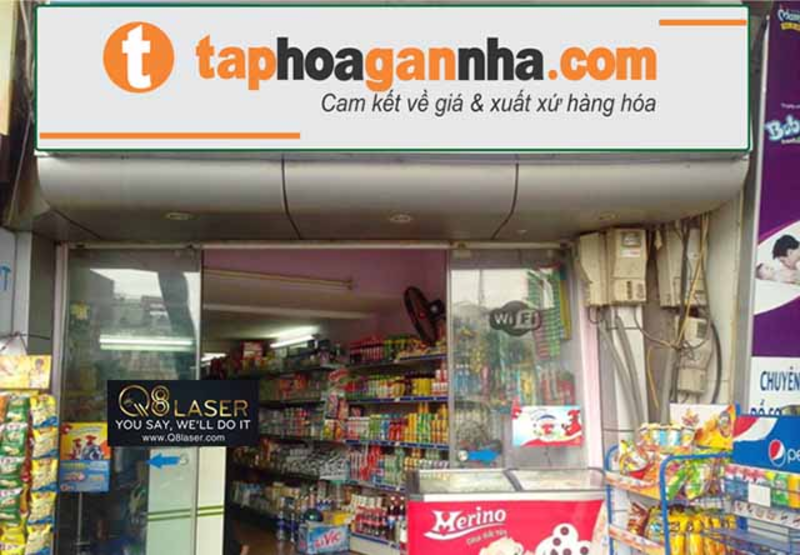 Bảng hiệu tạp hóa ở nông thôn