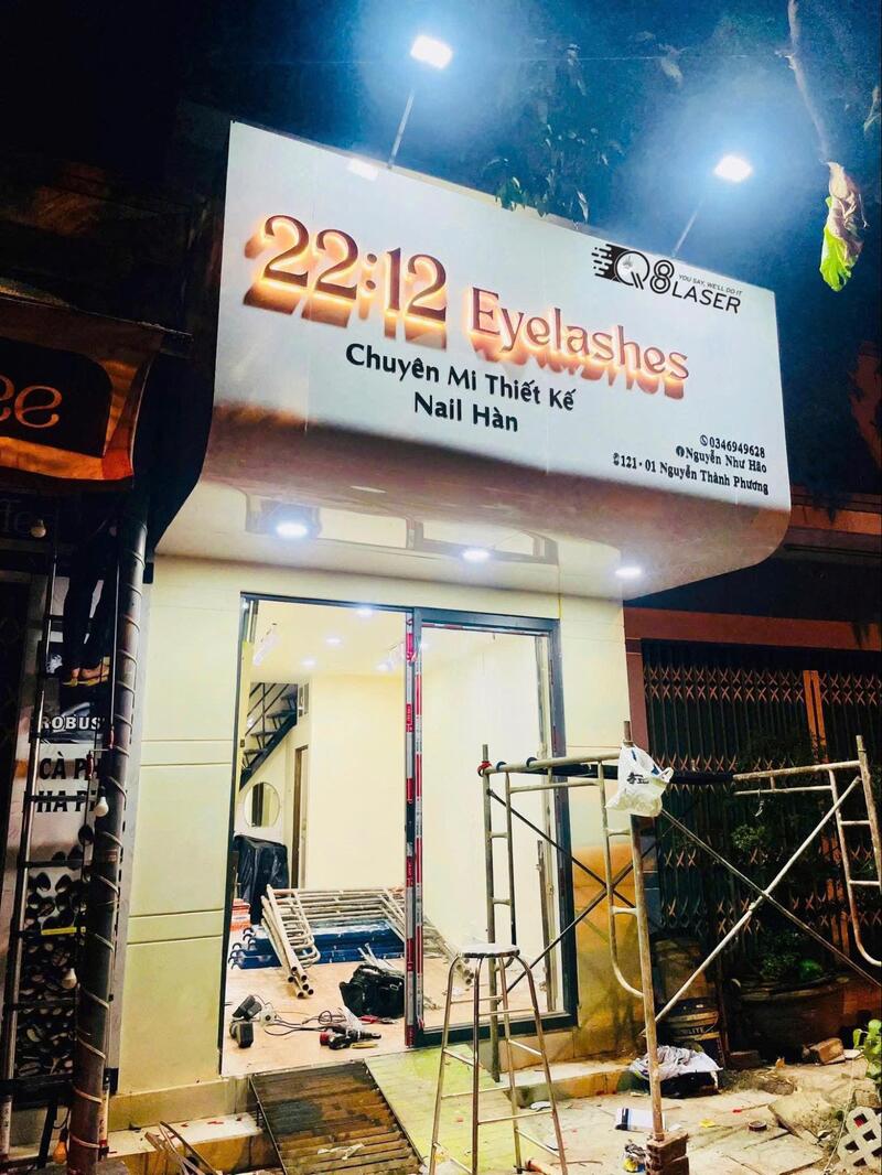 Làm bảng hiệu nail hết bao nhiêu tiền?