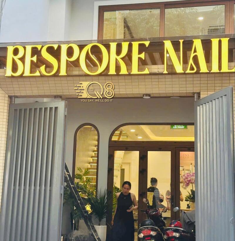 Nên chọn chất liệu nào cho bảng hiệu nail?