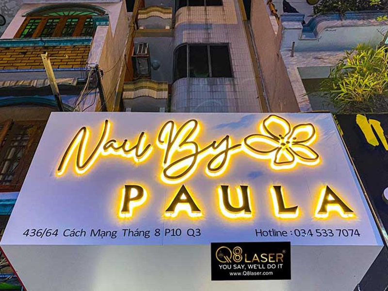 Ứng dụng biển quảng cáo mica trong doanh nghiệp