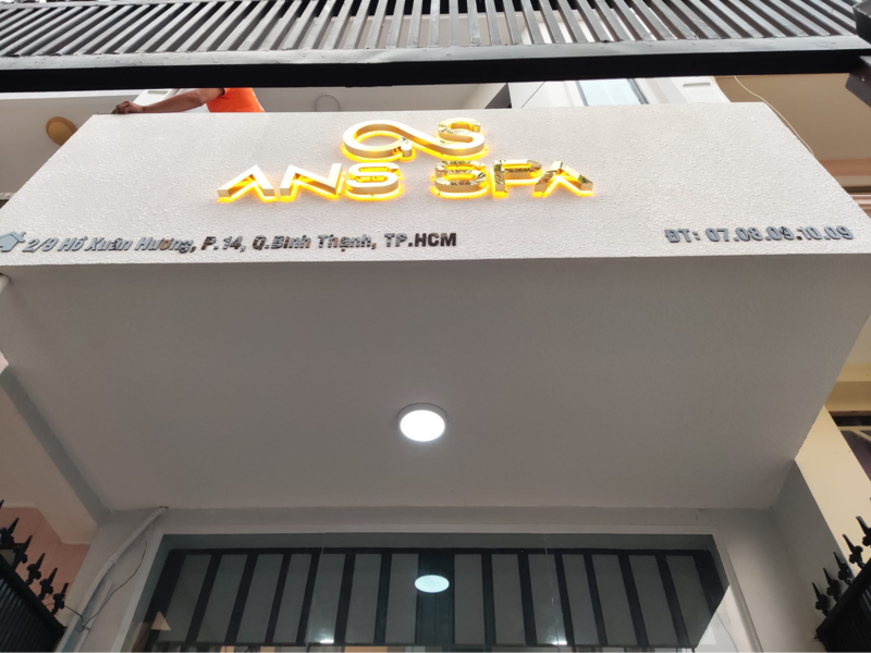 Ứng dụng của bảng hiệu Cemboard trong thực tế