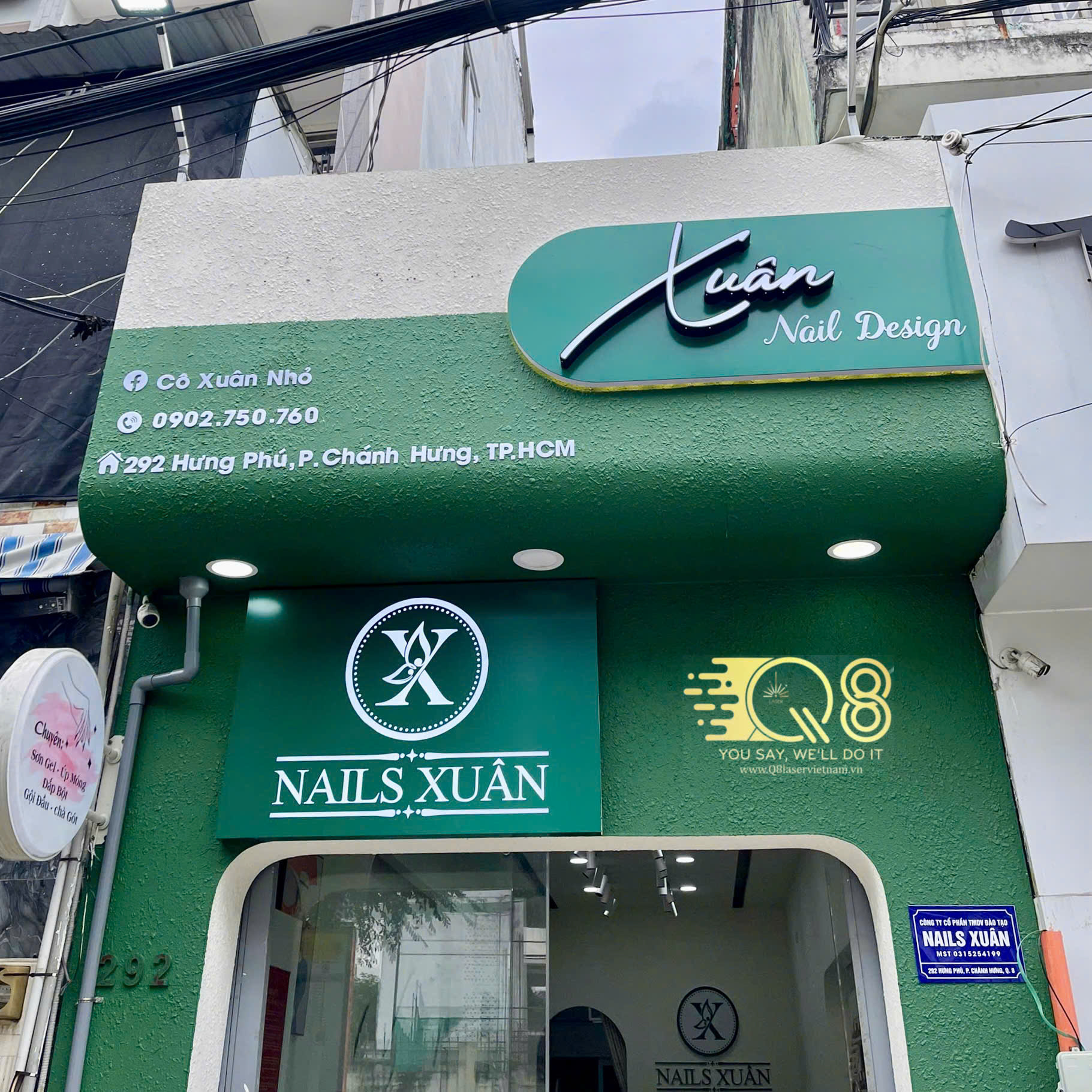 Bảng hiệu chữ nổi mica đèn led sang trọng, nổi bật ngày đêm