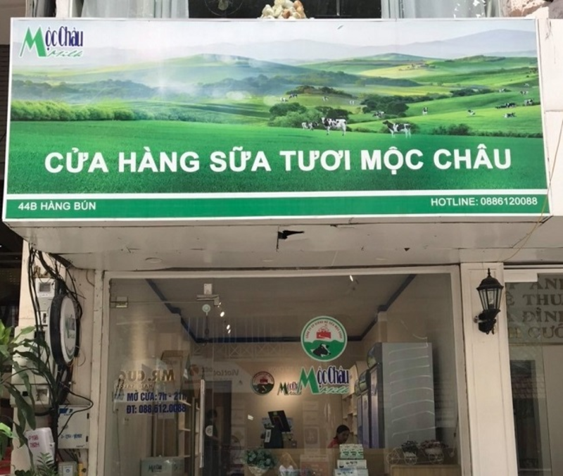 Bảng hiệu cửa hàng bằng mica