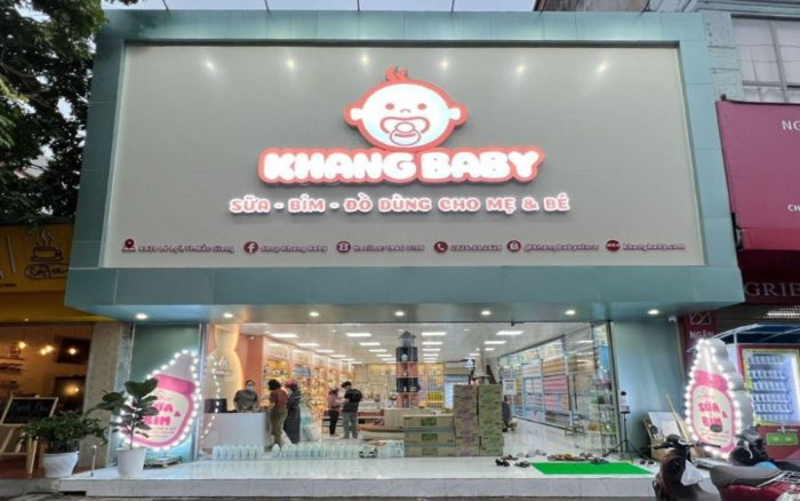 Bảng hiệu cửa hàng sữa bằng inox hoặc kim loại