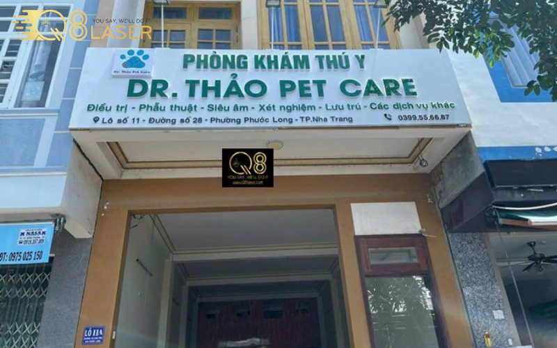 Biển hộp đèn thuốc thú y hiện đại