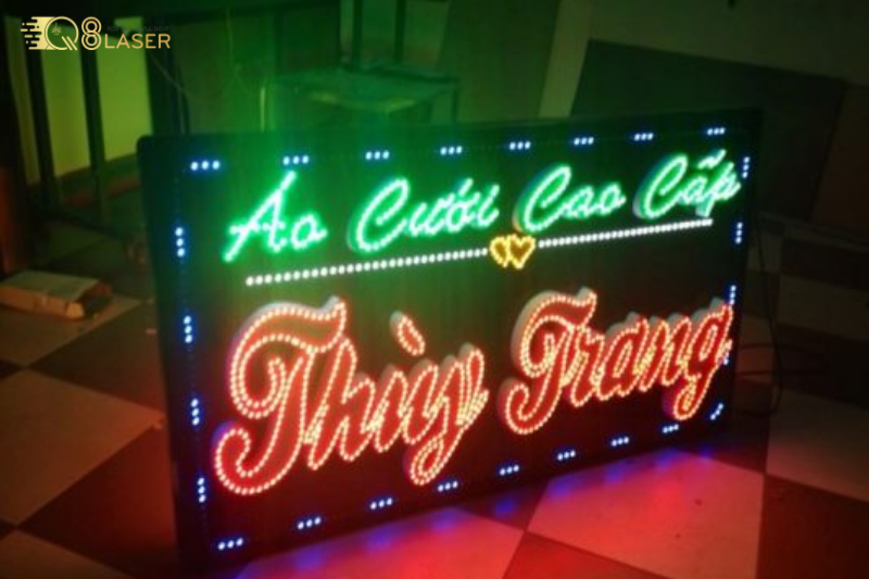 Biển vẫy đèn led quận Bình Tân -Biển vẫy LED 2 mặt