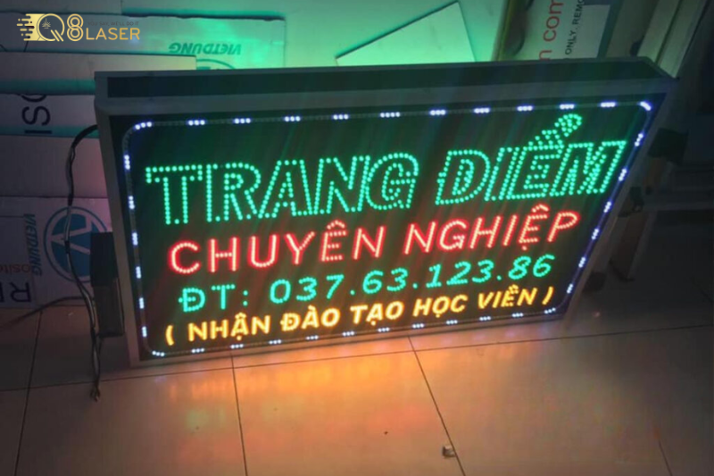 Biển vẫy đèn led quận Bình Tân cho spa – salon, ánh sáng sang trọng.