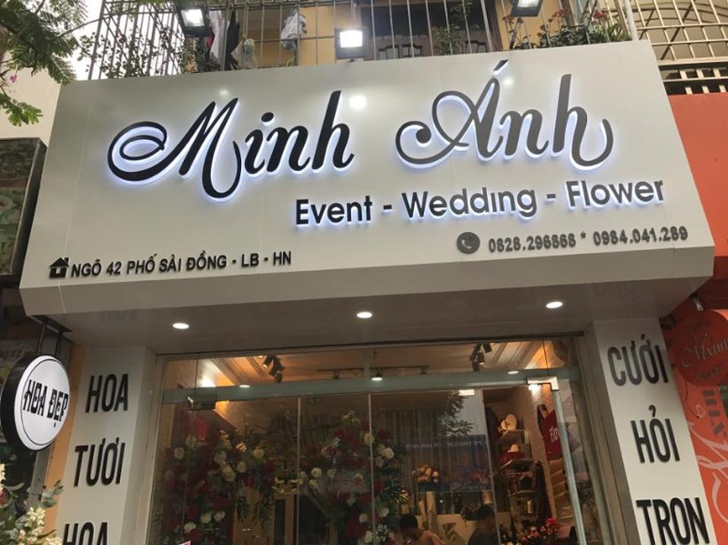 Lưu ý khi thiết kế và thi công bảng hiệu shop hoa tươi