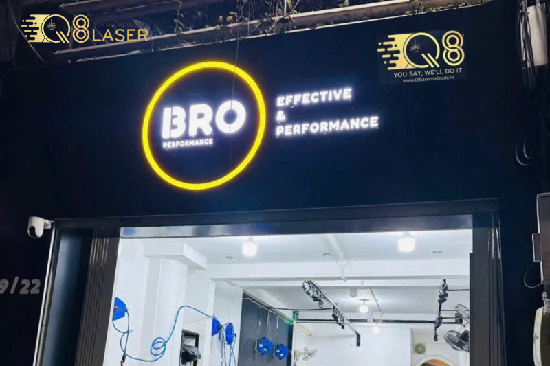 Mẫu bảng hiệu giá rẻ quận Bình Tân thiết kế đơn giản mà nổi bật.