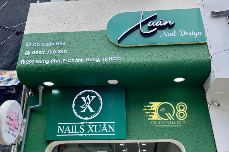 Biển quảng cáo Quận Bình Tân với chất liệu mica cao cấp, sắc nét