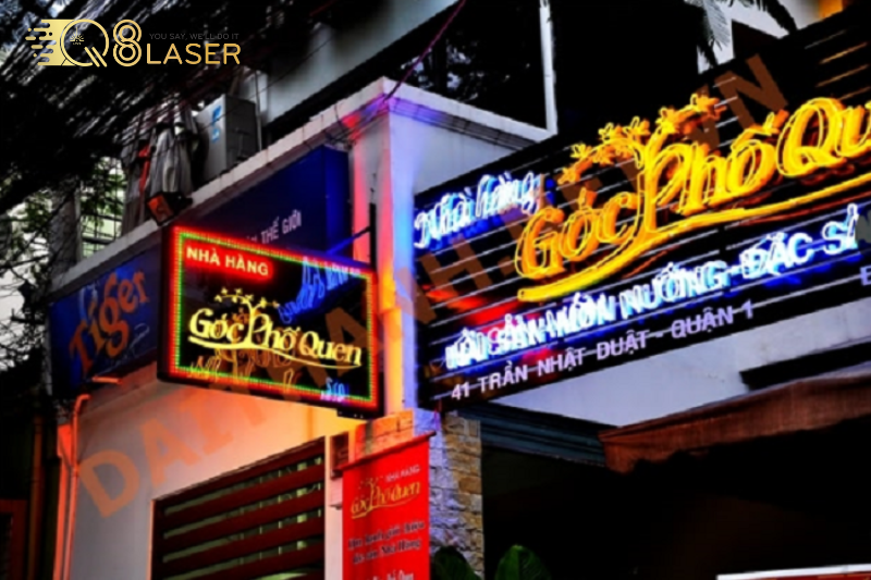 Thiết kế bảng hiệu quán nhậu bình dân nhỏ gọn, tiết kiệm chi phí.