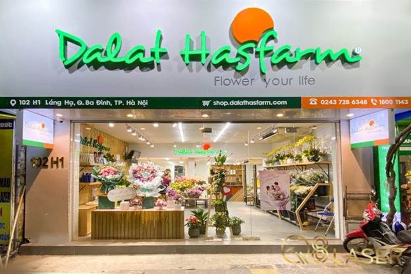 Vai trò của bảng hiệu shop hoa tươi