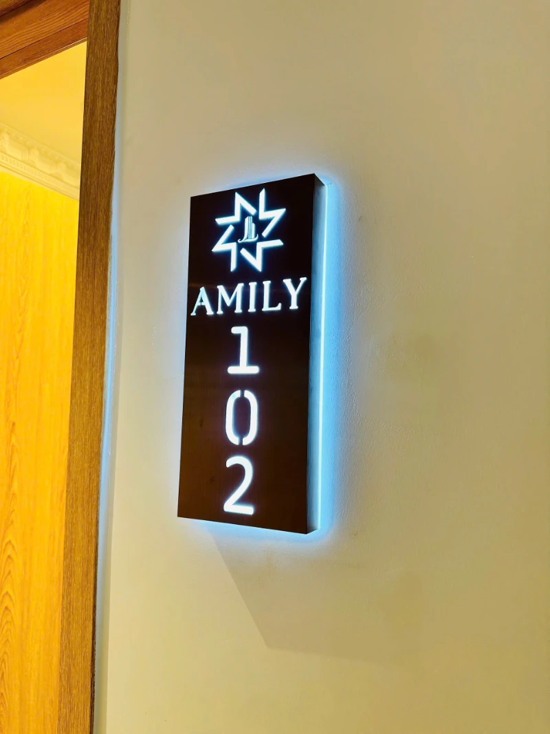 Bảng Hiệu AMILY – Thiết Kế & Thi Công Q8 Laser