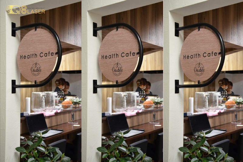 Bảng hiệu cổ điển tạo điểm nhấn độc đáo cho mặt tiền cửa hàng