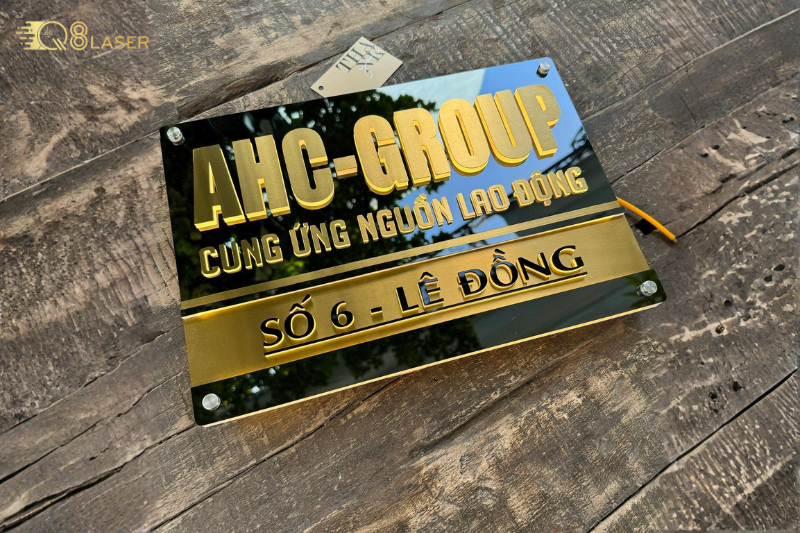 Bảng hiệu Inox ăn mòn vàng (Gương & Xước)