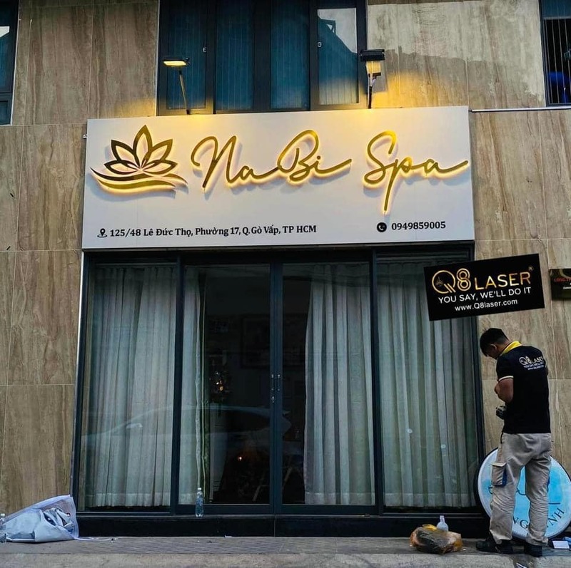 Bảng hiệu nhỏ đẹp thiets kế tinh tế dễ thua hút khách