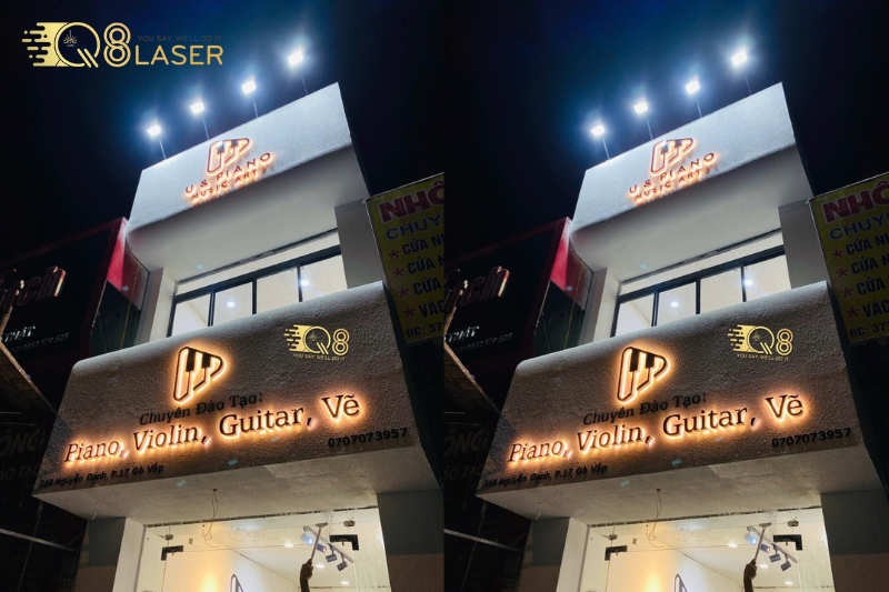Bảng hiệu tấm cemboard đẹp, dễ kết hợp đèn trang trí