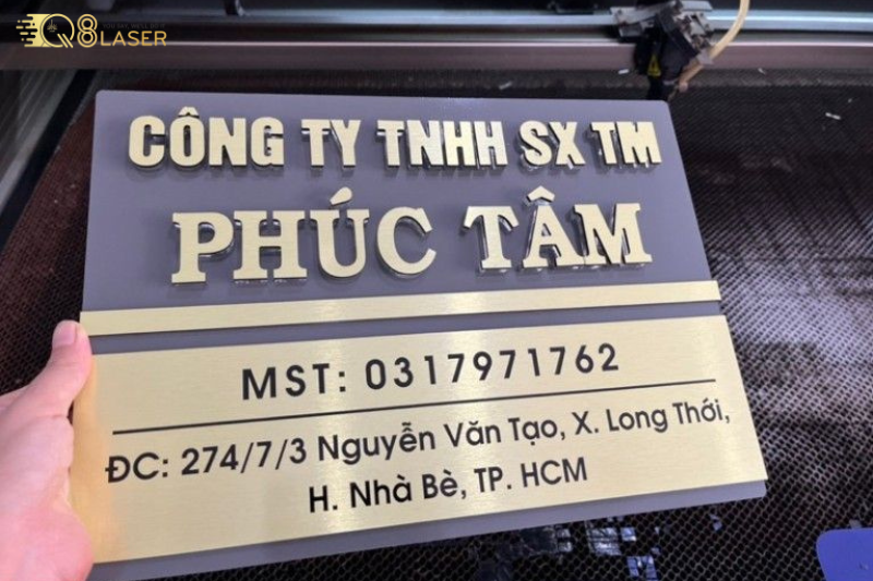 Biển đồng ăn mòn trong nhà ngoài trời