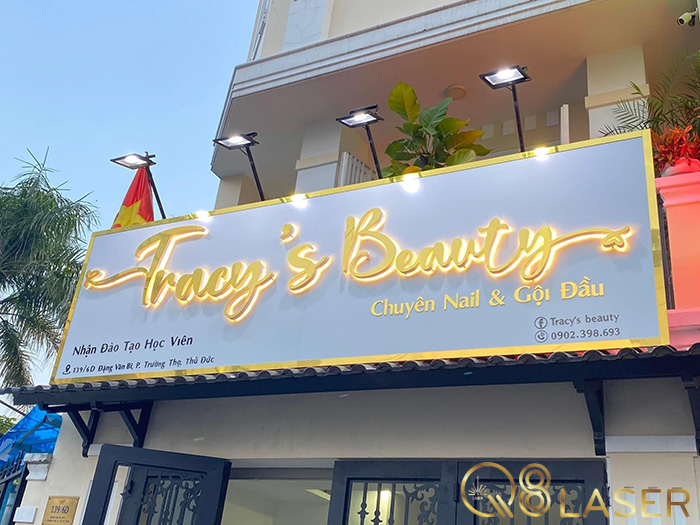 biển quảng cáo mỹ phẩm