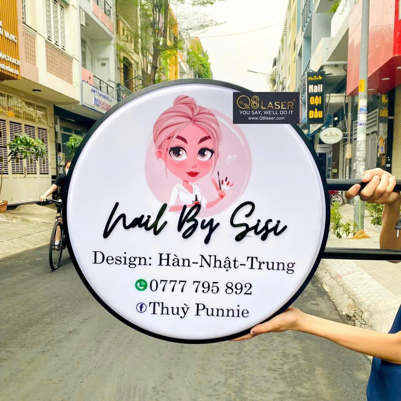 Biển quảng cáo tròn gắn tường thẩm mỹ cao