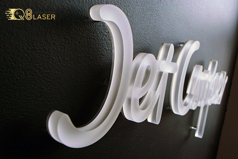 Cắt mica lấy liền Quận Bình Tân - Mica đục