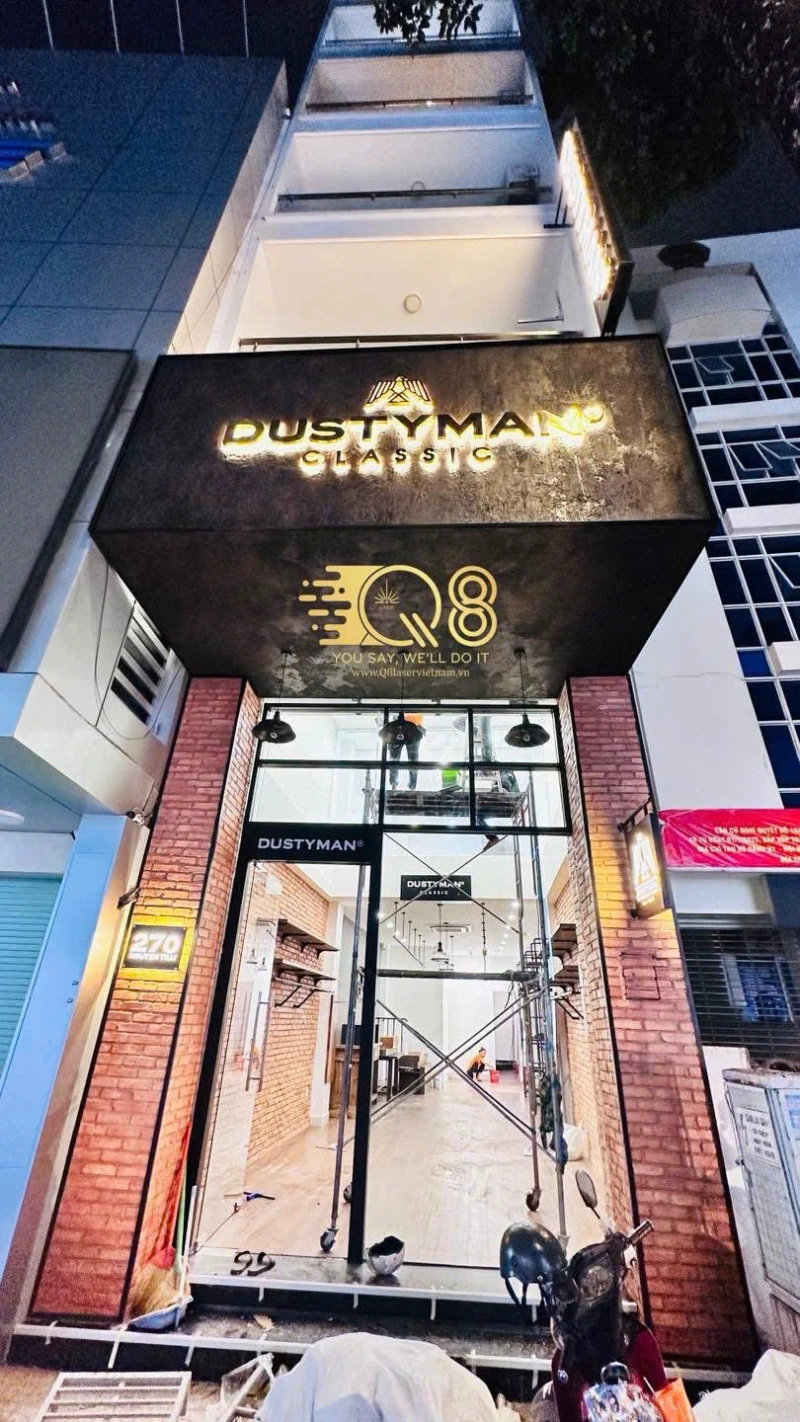 Bảng Hiệu Dustyman Classic – Dự Án Q8 Laser