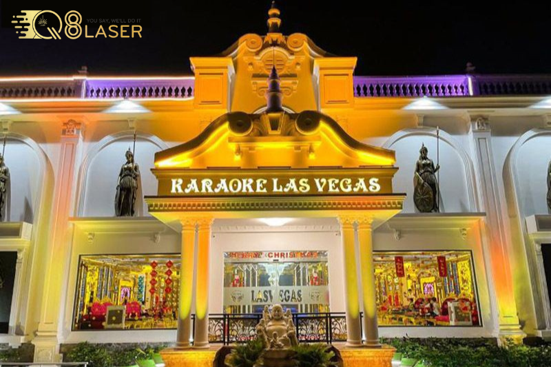 Mẫu biển karaoke đẹp phù hợp mặt tiền rộng