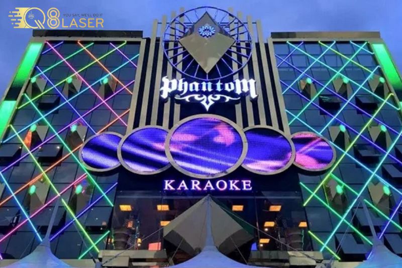 Mẫu bảng hiệu karaoke đẹp, ánh sáng nổi bật