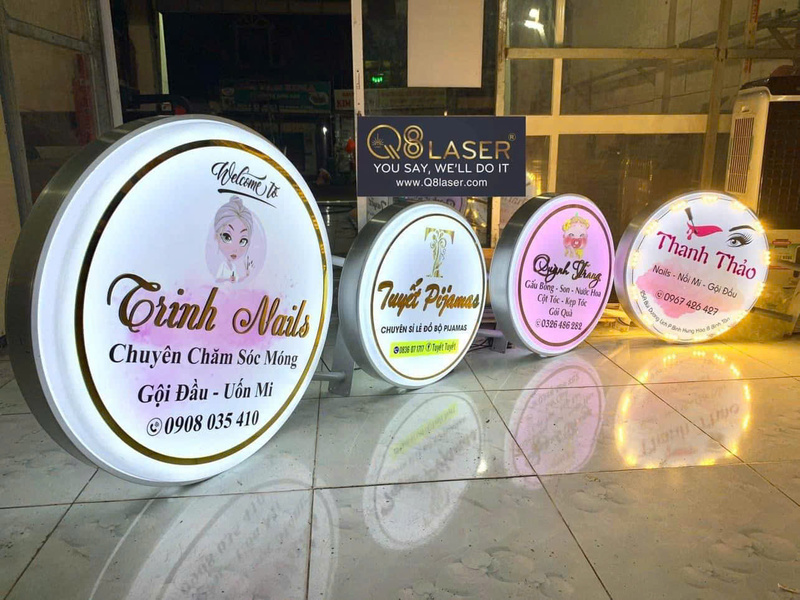 Mẫu biển quảng cáo tròn đẹp cho shop, quán