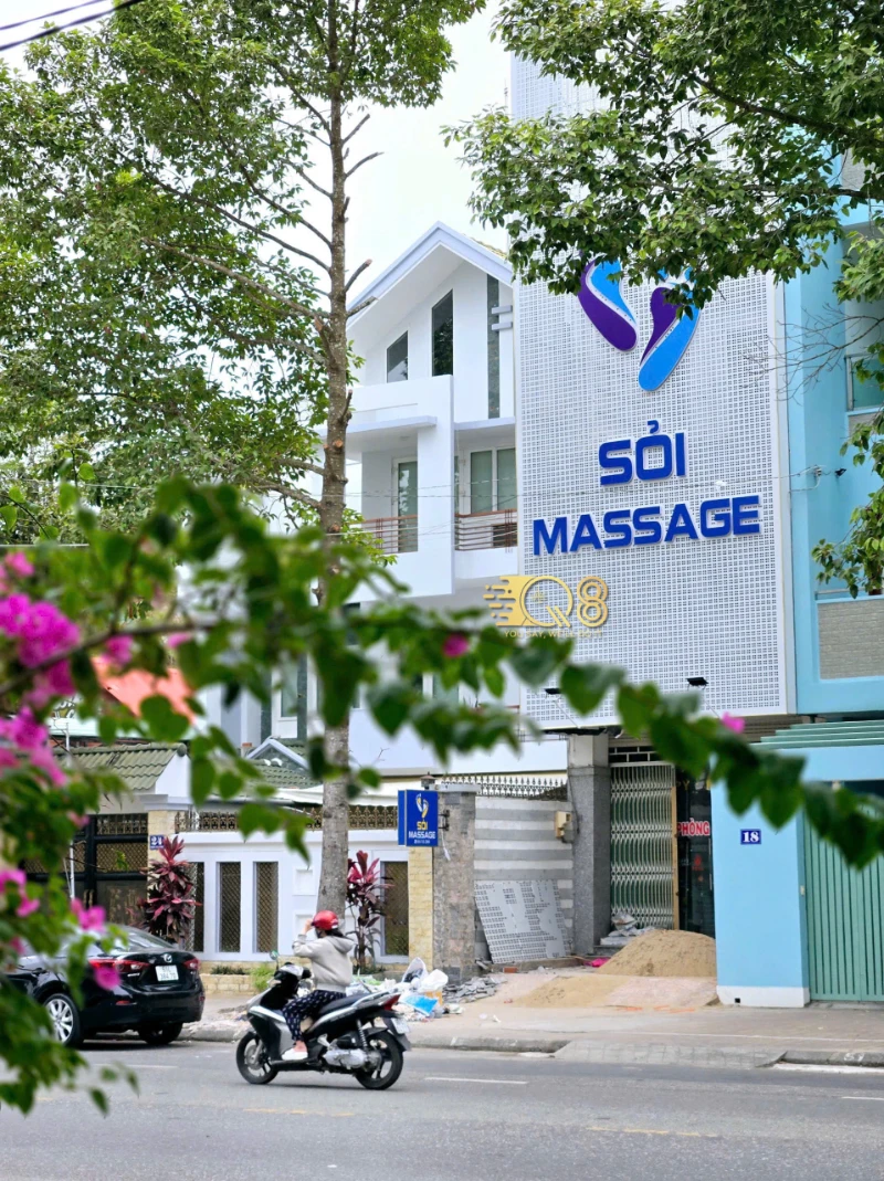 Biển hiệu Sỏi Massage - Q8 Laser thi công