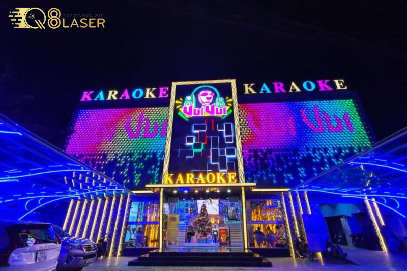 Thiết kế bảng hiệu quán karaoke đẹp, sang trọng